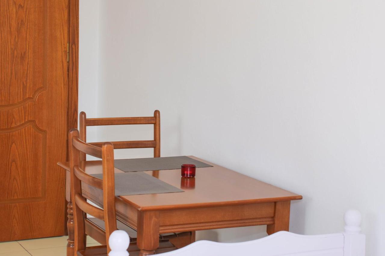 Bora Rooms Himare Exteriör bild