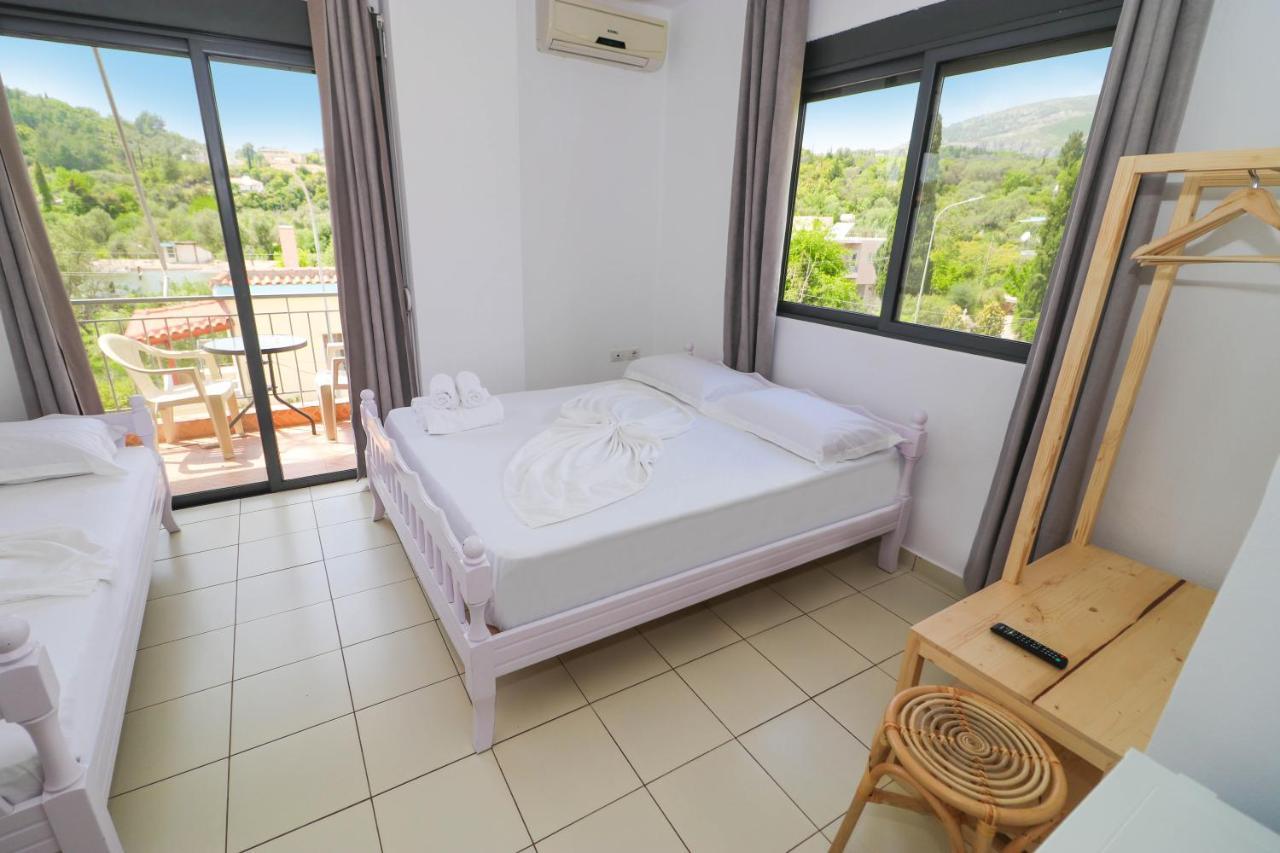 Bora Rooms Himare Exteriör bild