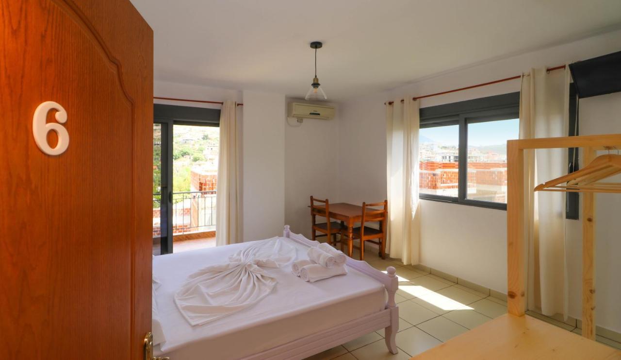 Bora Rooms Himare Exteriör bild