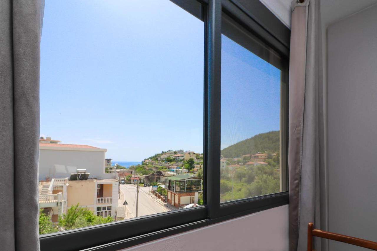 Bora Rooms Himare Exteriör bild