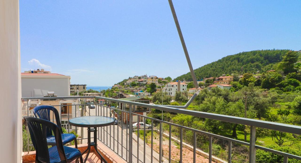 Bora Rooms Himare Exteriör bild