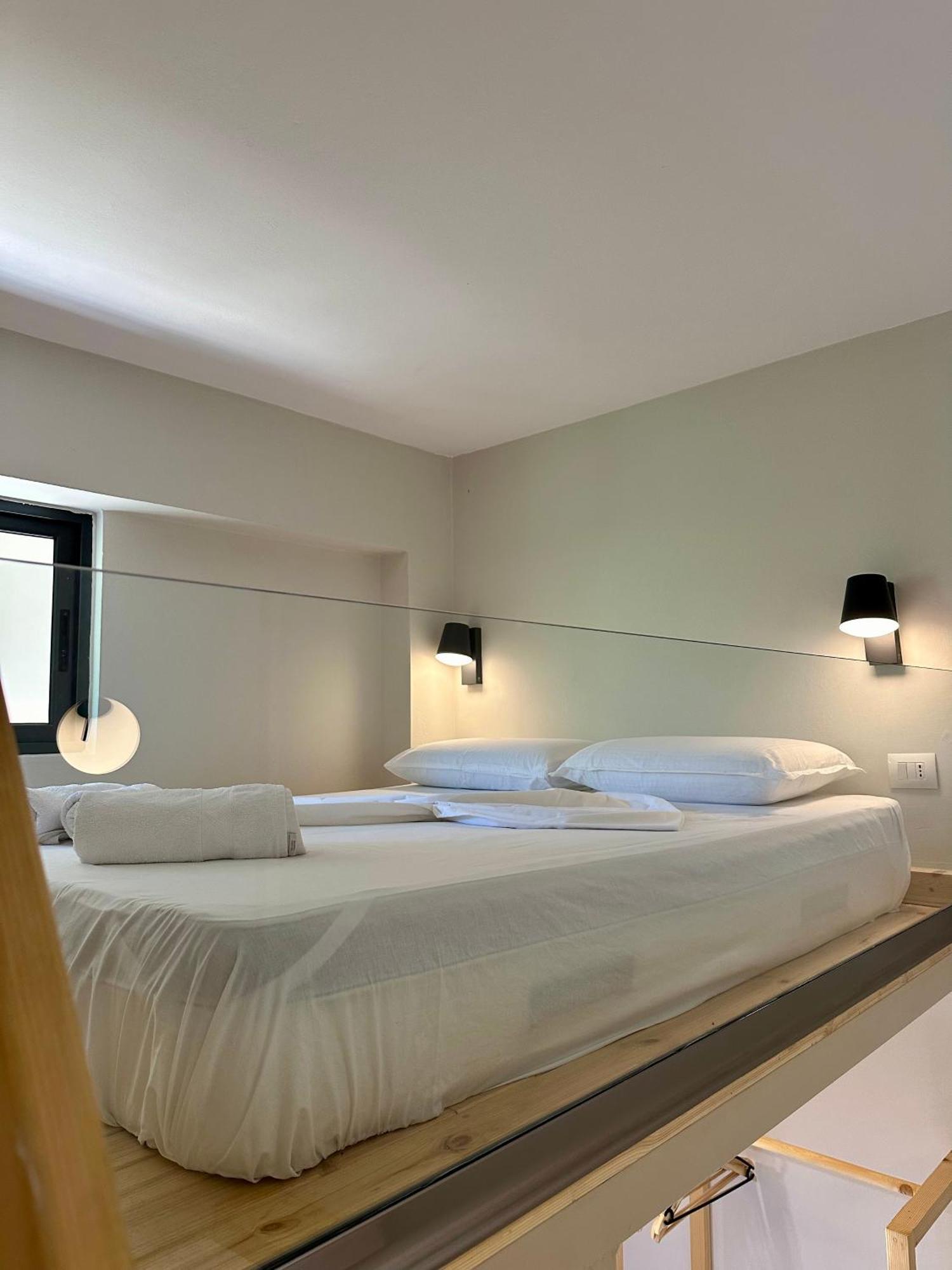 Bora Rooms Himare Exteriör bild