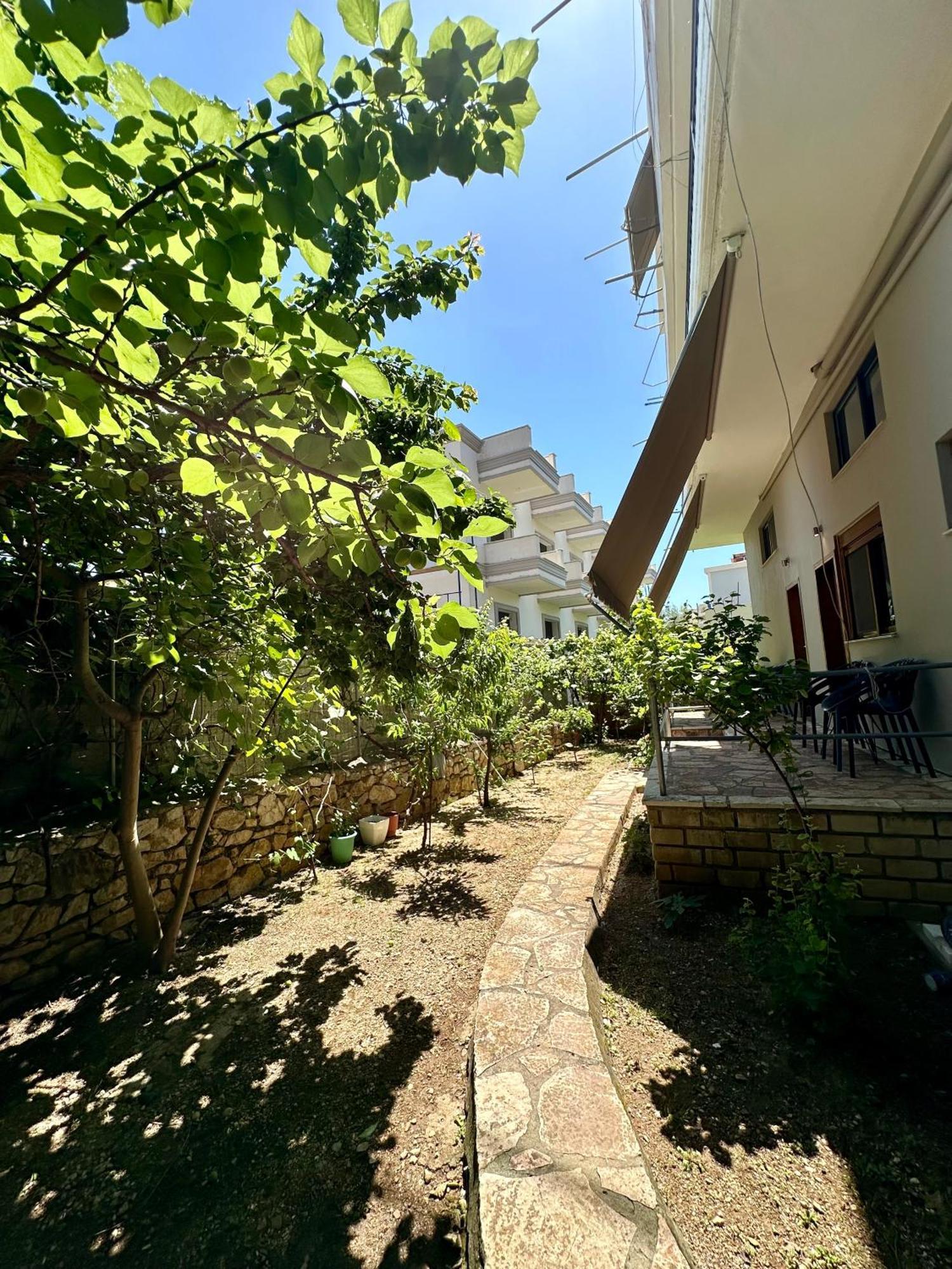Bora Rooms Himare Exteriör bild